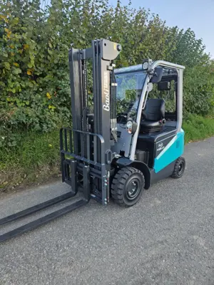Chariot élévateur Baoli 2.5t électrique