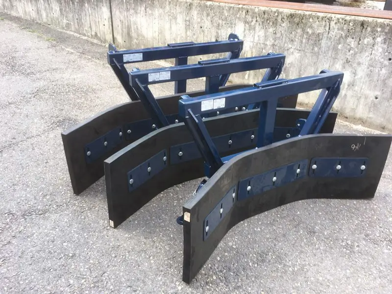 Gummischieber/Mistschieber/Stallschieber an Frontlader/Hoflader, Racleur/Rabots à lisier