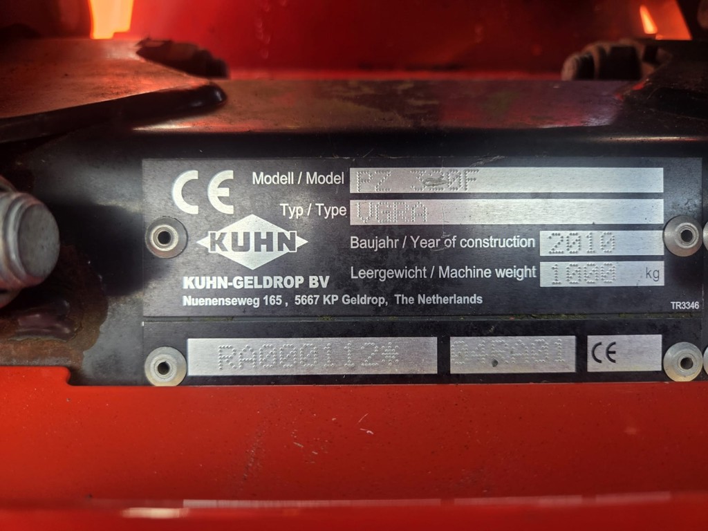 ec34e2b4-fa0f-41c1-ad69-9aeedd845698-PHOTO-2025-10-29-11-35-22 4.jpg