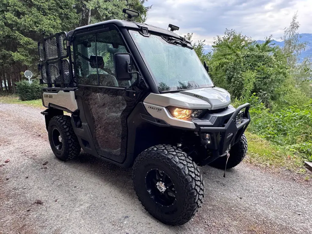 bcf3ed07-2967-4aa3-ba9c-a12d31327a97-Canam10.jpg