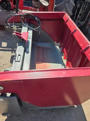 Blockschneider/Rundballenschneider 1.6m mit Schaufeleinsatz / 12 Federzinken