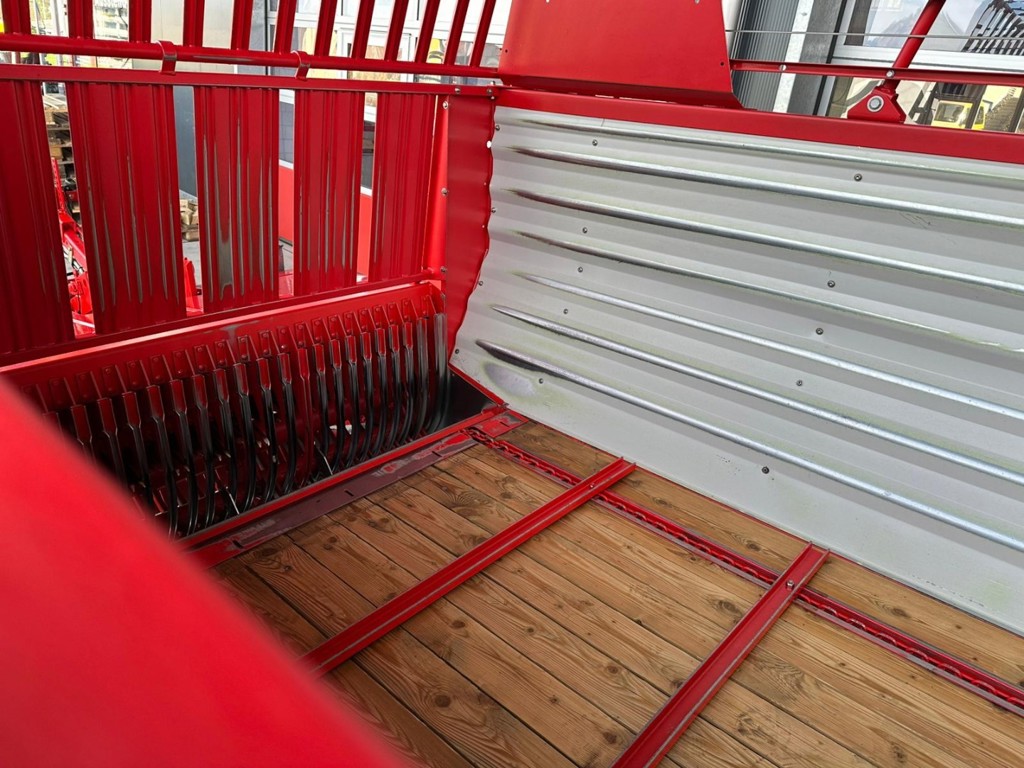 ff14c23a-38a4-4c69-a420-0cd7e7820281-WhatsApp Bild 2025-11-02 um 18.jpg