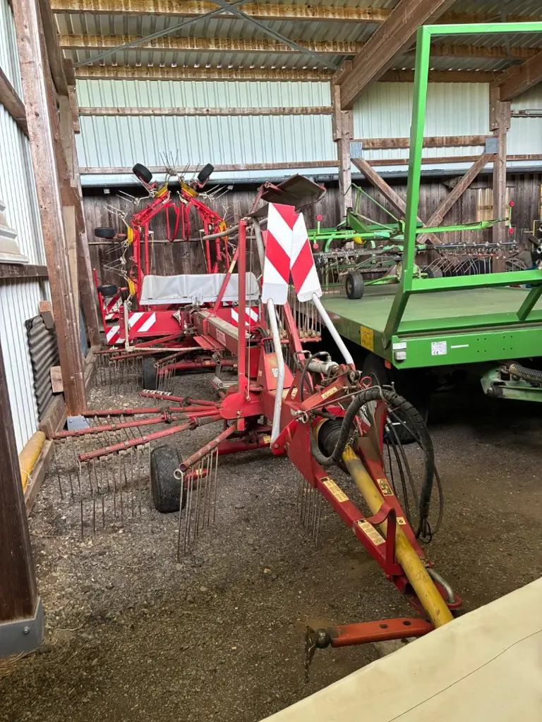 bb243f53-58bb-4ae3-918a-d8cdebba7407-2rädriger Schwader.jpg