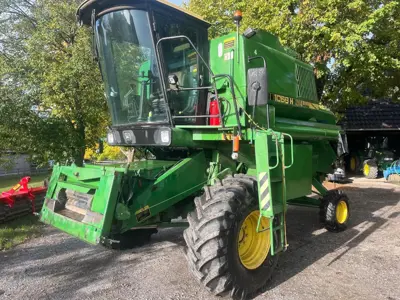 Mähdrescher John Deere 1068H