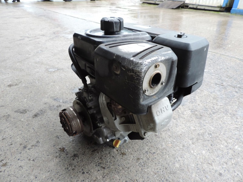 678524eb-f8cc-4002-b5ae-9c354e76de11-33977 Aebi Motor Benzin zu Aebi CC36 Vangard (2).JPG