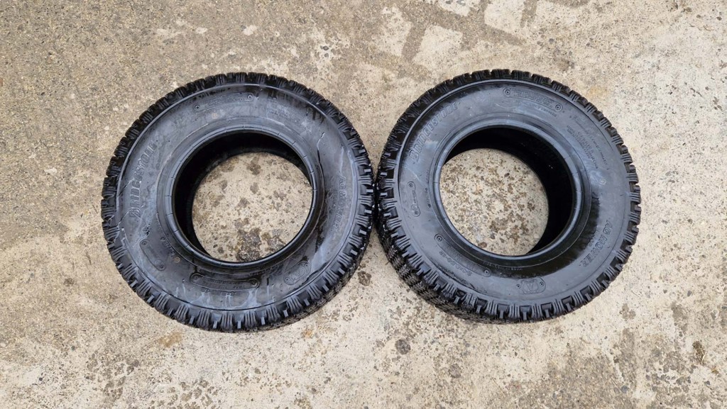 1433b0e2-e5af-4459-9b63-e23d5c337e14-35959 Brigestone Pneu ohne Felge 24x8.50-12 (5).jpg