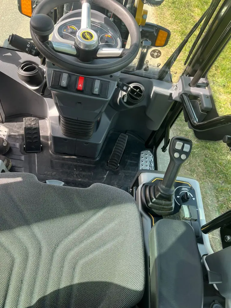 383e55c5-73b3-4813-bf1f-ae652e8806f9-WhatsApp Image 2026-03-05 at 12.jpg