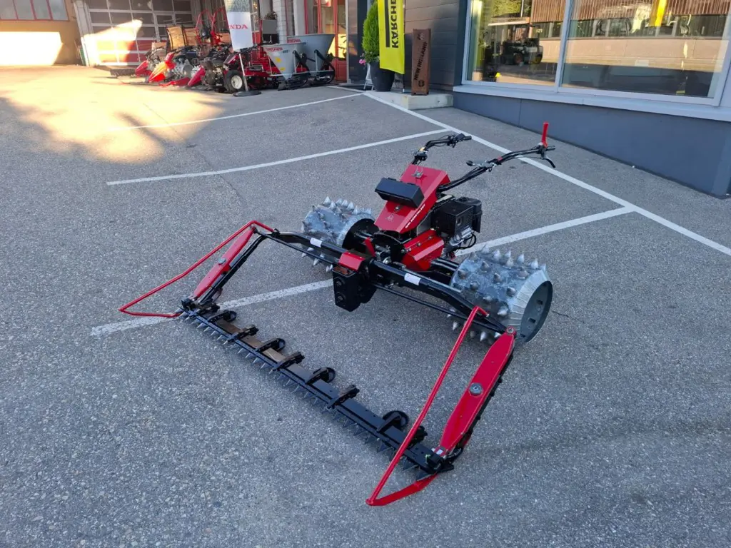 Motormäher Köppl BT 14 mit Portalmähwerk