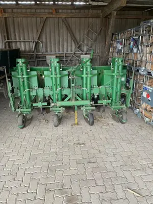 Samro Kortoffelpflanzmaschiene