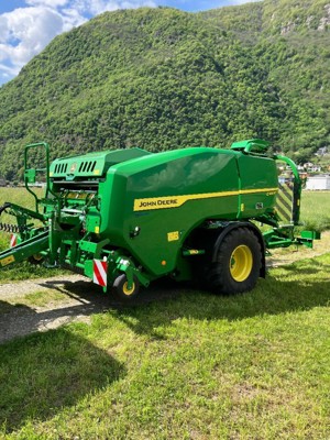 John Deere C441R