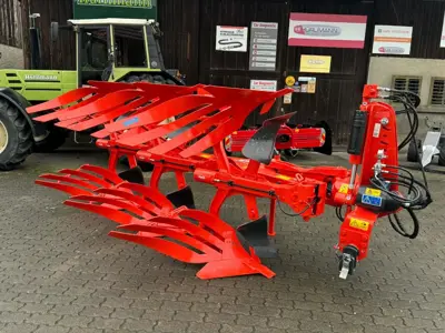Kuhn Varimaster 3 Schar Pflug