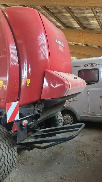 61d4c9a8-a552-4860-92dd-ebfd20f72057-3710d8e8-1f2e-4020-af79-2c5b4a330e8f.jpg