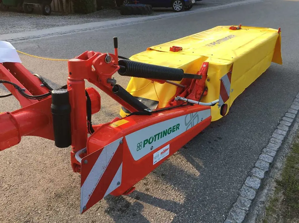 0af936be-4d01-4084-b022-fa28662a5392-28411-Pöttinger-Novadisc-302-(3).jpg