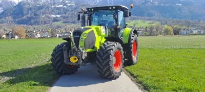 Claas Arion 650 CIS