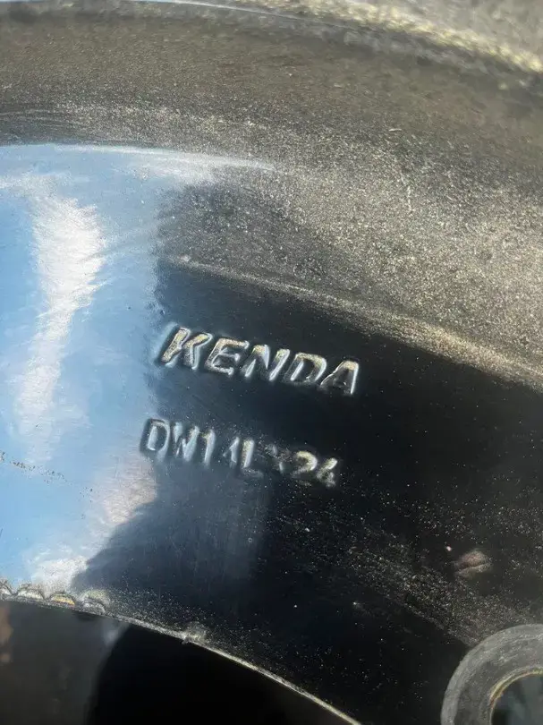 8b3d8cf4-bc81-4ae7-9284-846c351af0e9-115dc089-731c-4350-815c-3e373824e3fd.jpg