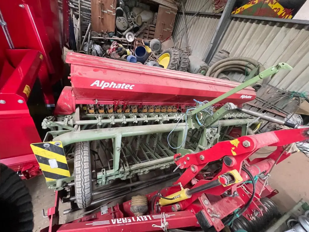 8a7e52b7-39c0-42b1-b947-fe1e3c7555d4-photo nodet 1 .jpg