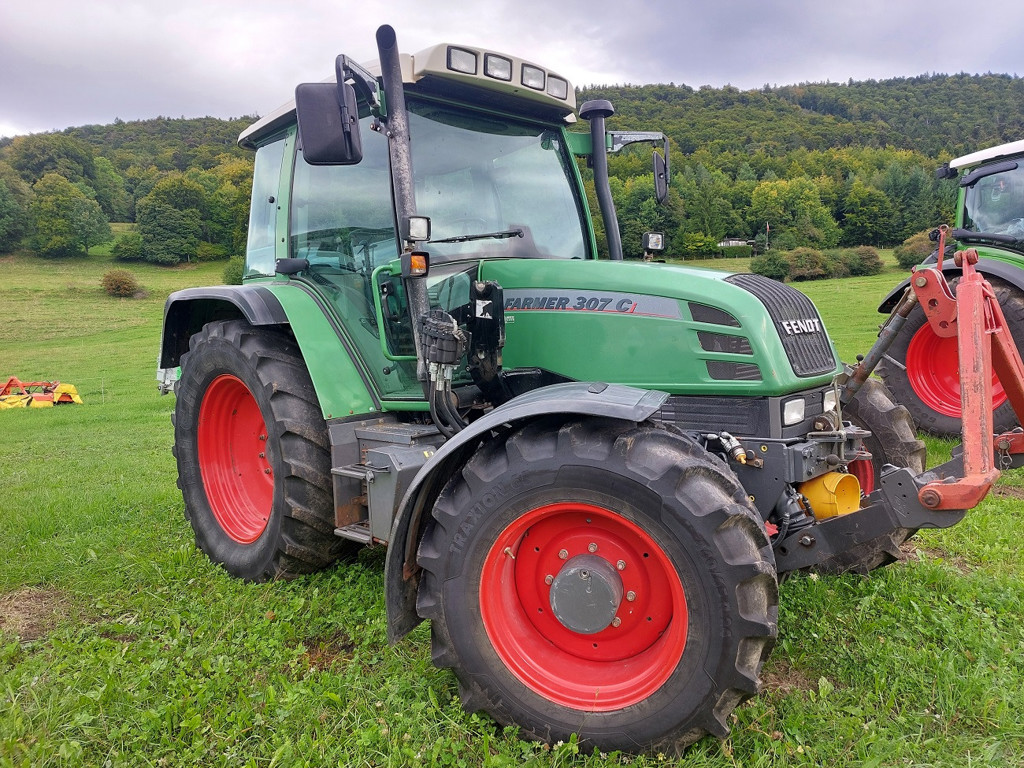 57d92d4a-2991-467f-942e-4e18cadf342d-Fendt Schindler (11).jpg