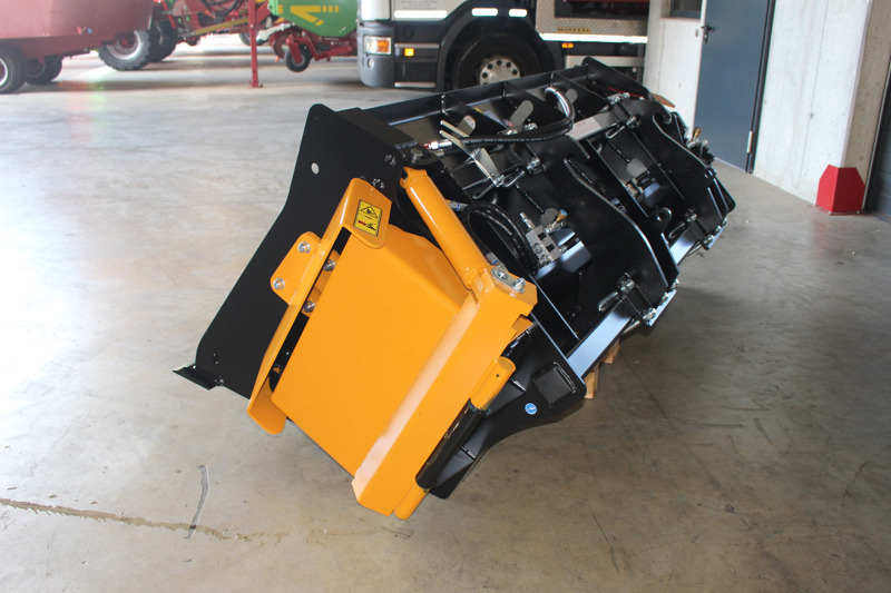 588c5c2d-af6b-4ebe-9436-e3bed17482bb-Materialschaufel (11).JPG