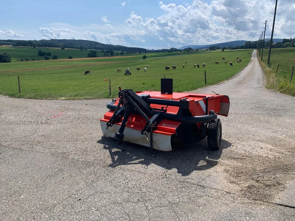 8919c21c-0f25-4c8d-a389-1895a302ff60-Kuhn Siegenthaler (4).jpg