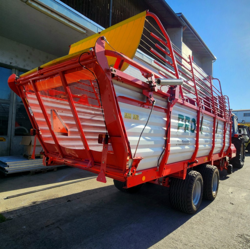 1c97c559-b7fd-4433-b6a3-3cdfc0377ebe-Ladewagen Pöttinger Ladeprofi 3 - LMB Maschinen GmbH 5.png