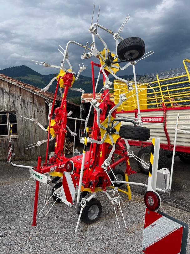 f4a2d43c-f4cb-4d3d-abd5-8fb6bfd9aa7e-Pöttinger Hit 6.69 3.jpg
