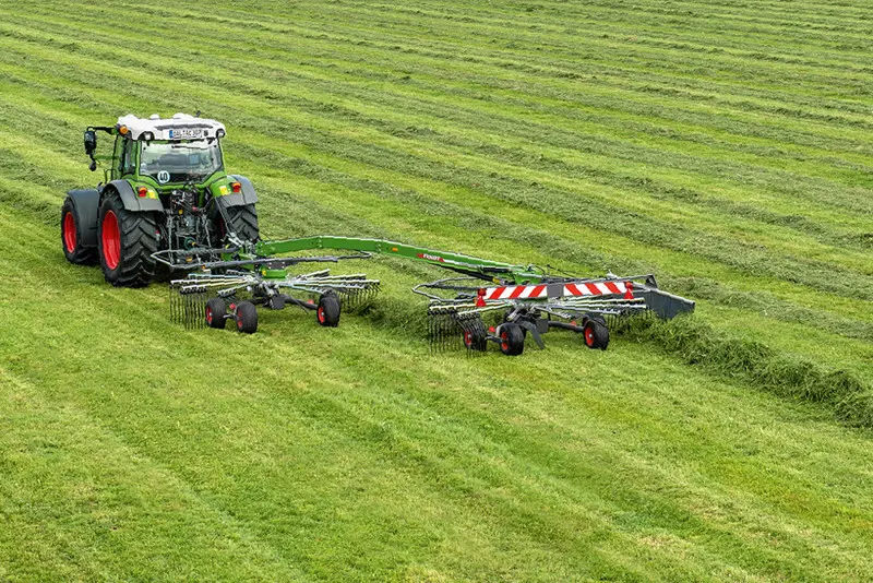 7983bbfa-e7de-48b7-9fa7-fd383a1e46f0-Fendt-andaineur-former-1502-03.jpg