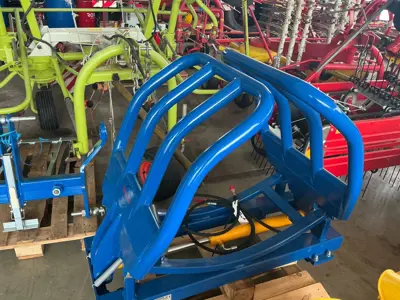 Rundballengreifer Göweil