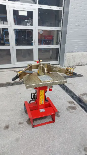 Holzspalter Götschmann 7.0to Kurzholz bis 50cm
