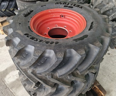 1 Paar Rad kpl. 440/65R20 BKT