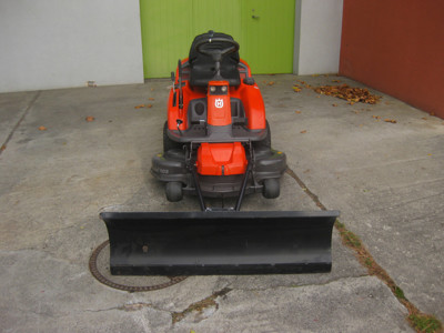 Husqvarna Rider R 216T AWD