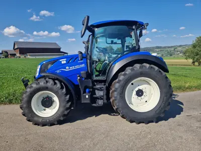 New Holland T5