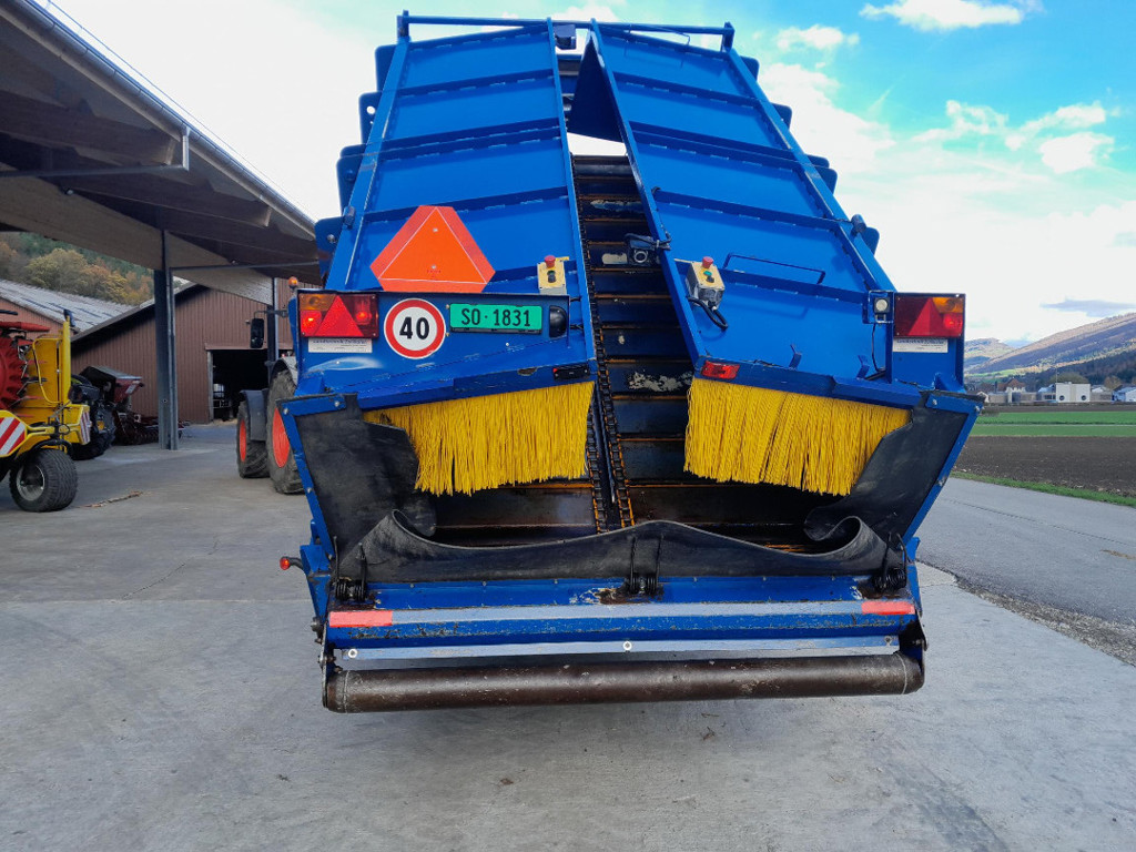 ad6c3dac-0825-443b-ba78-ce8811dde2e5-