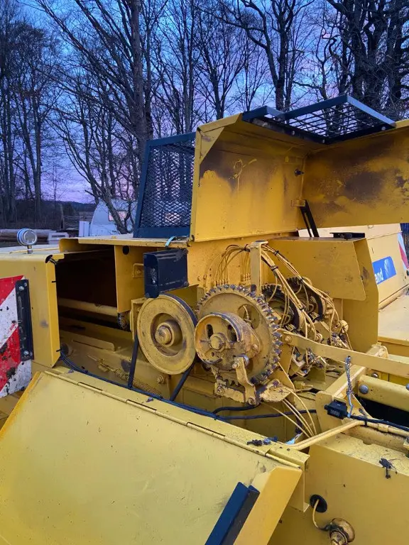 46f2f29a-5592-40f2-96aa-67b2a0350f4f-New Holland Perrenoud (2).jpg