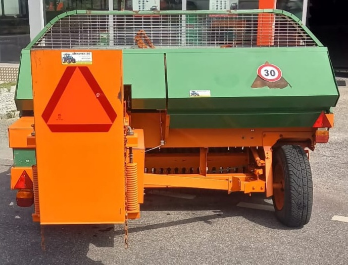 c77710e5-0a57-423d-8af8-f4d4f3d9cce2-771 2.jpg