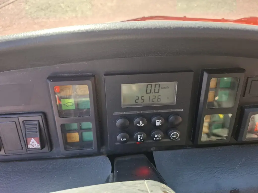 7e981afb-5991-44ac-8cc2-fa79b0e30ad7-WhatsApp Image 2026-03-04 at 21.46.04 (2).jpg