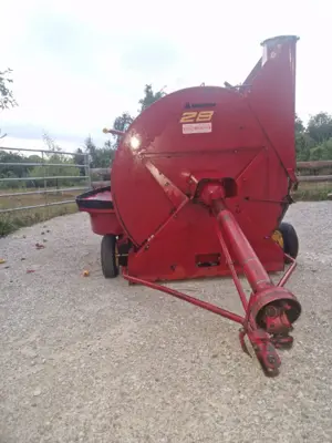 Häckselgebläse New Holland 28