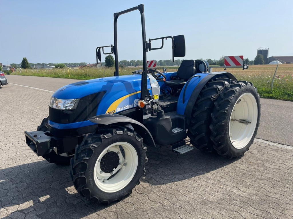 Traktor New Holland TD 40.20 F