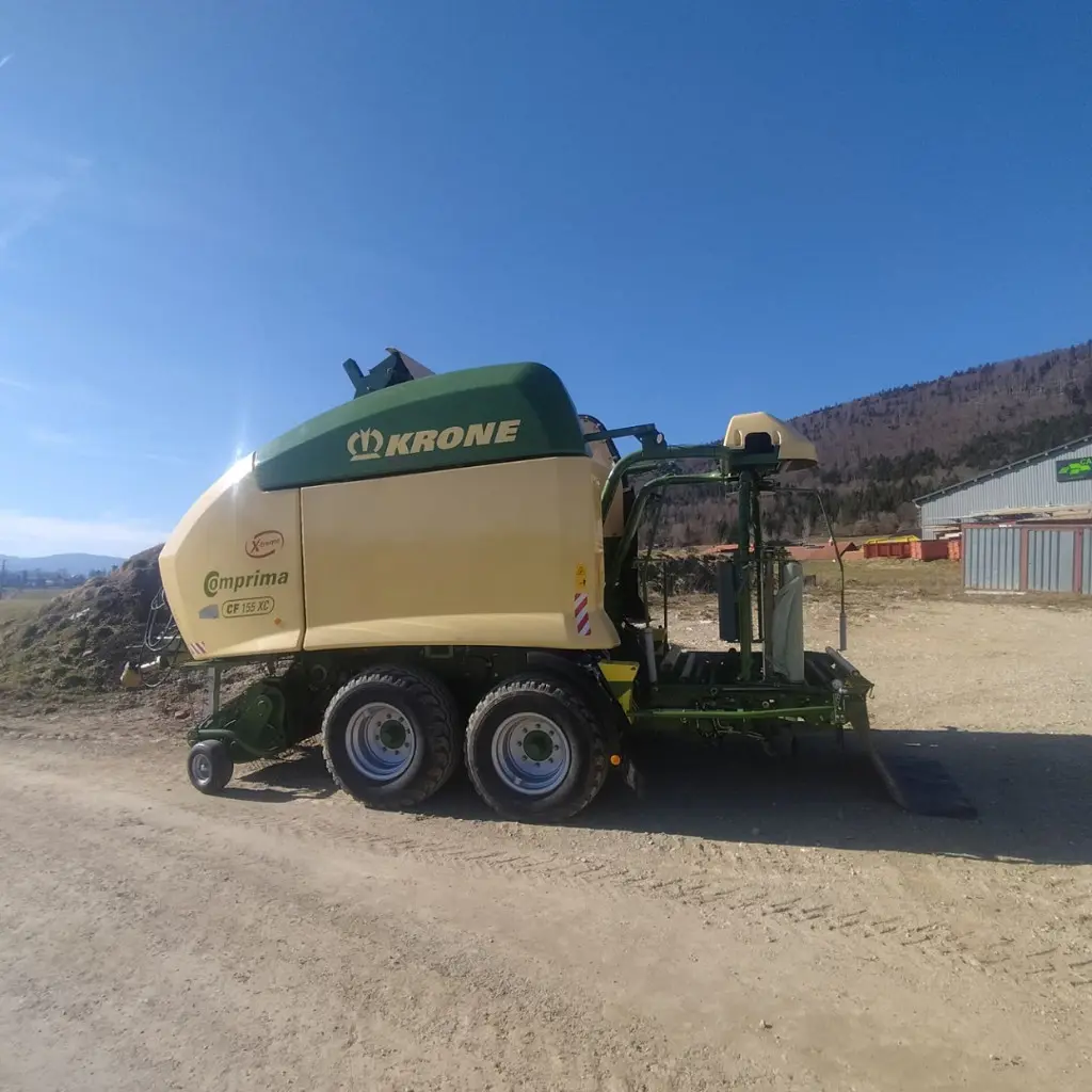 c3a0c0bf-07ad-420b-9db1-624b7e08a564-Krone Jolidon  (4).jpg