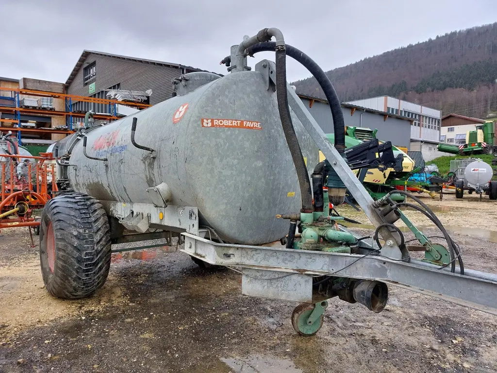 08b43007-b0f8-4cb7-a16b-914c1b99ecc5-Marchner Boder (3).jpg