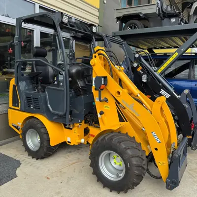 Hoflader WSM 955