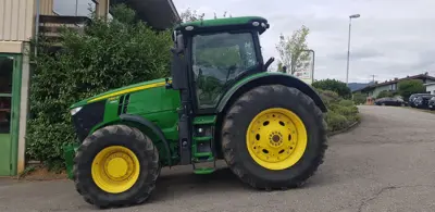 John Deere 7310R