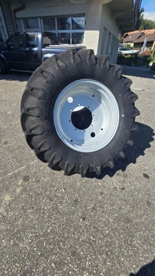 New Holland Radsatz 480/65 R28 Trelleborg