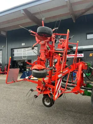 Pirouette Kuhn GF 7902