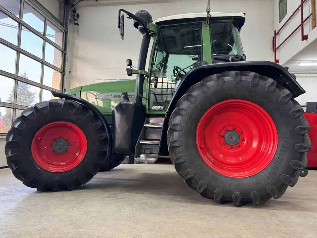 Fendt Favorit 716