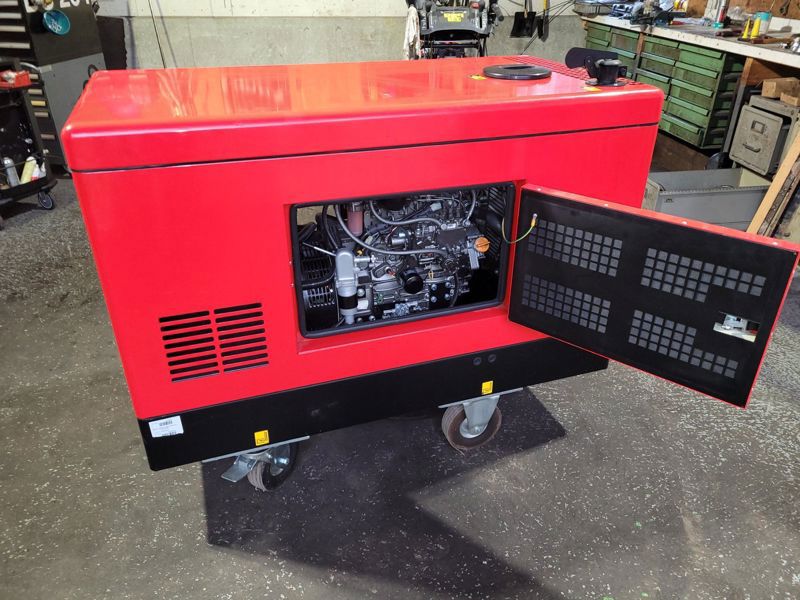 92e59201-34bb-4ec7-a54c-6088e1805de9-Ansicht Motor.jpg