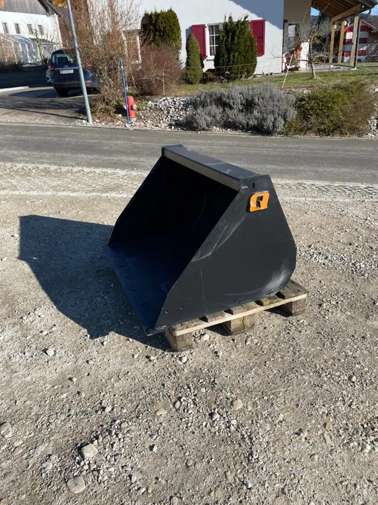 77d739a1-73b3-4cbe-bdf2-9e0d8d3dca75-Quicke pelle GS + 120 (2).jpg