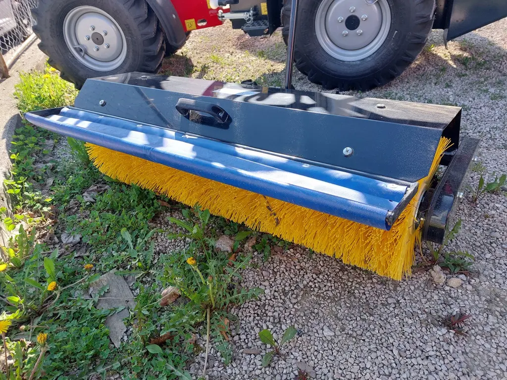 3bee0548-7cea-495b-a926-75a83e046696-Brosse Husqvarna ACBR 395 V1 (Camping) (1).jpg