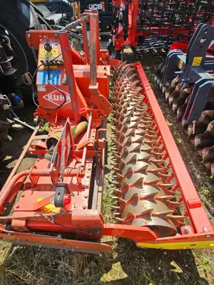 Kuhn HRB 3002