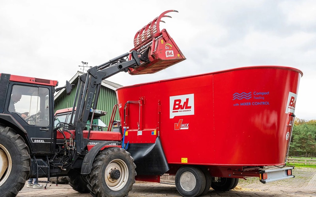 Futtermischwagen traktorgezogen BvL 15N-2S Aktion