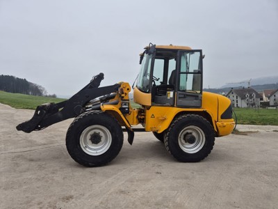 Pneulader Volvo L45